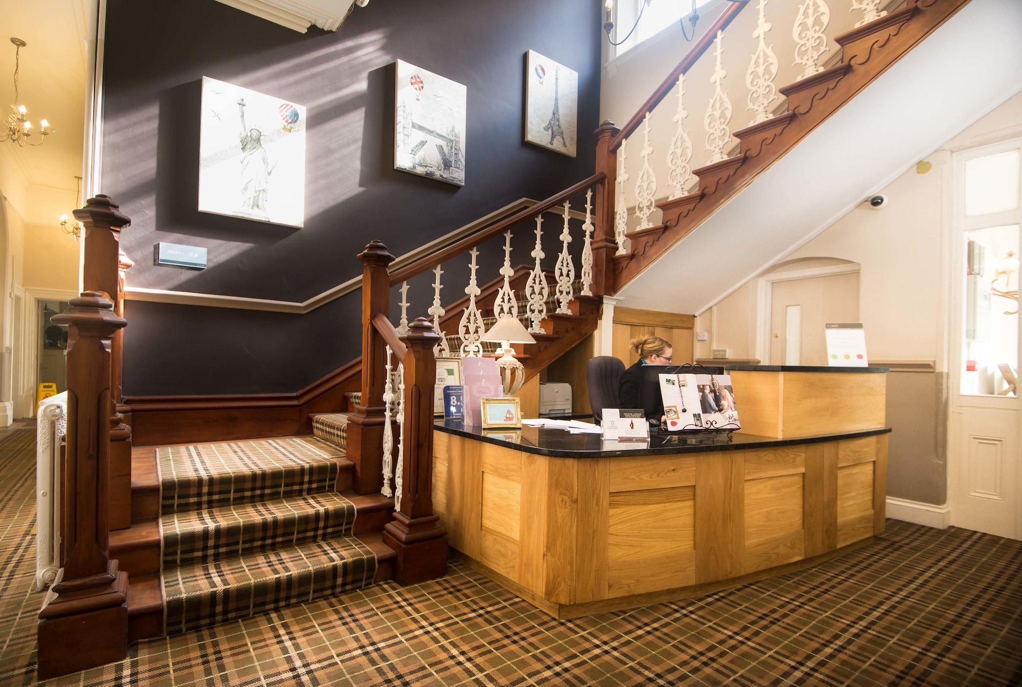 St Andrews Town Hotel Droitwich Buitenkant foto