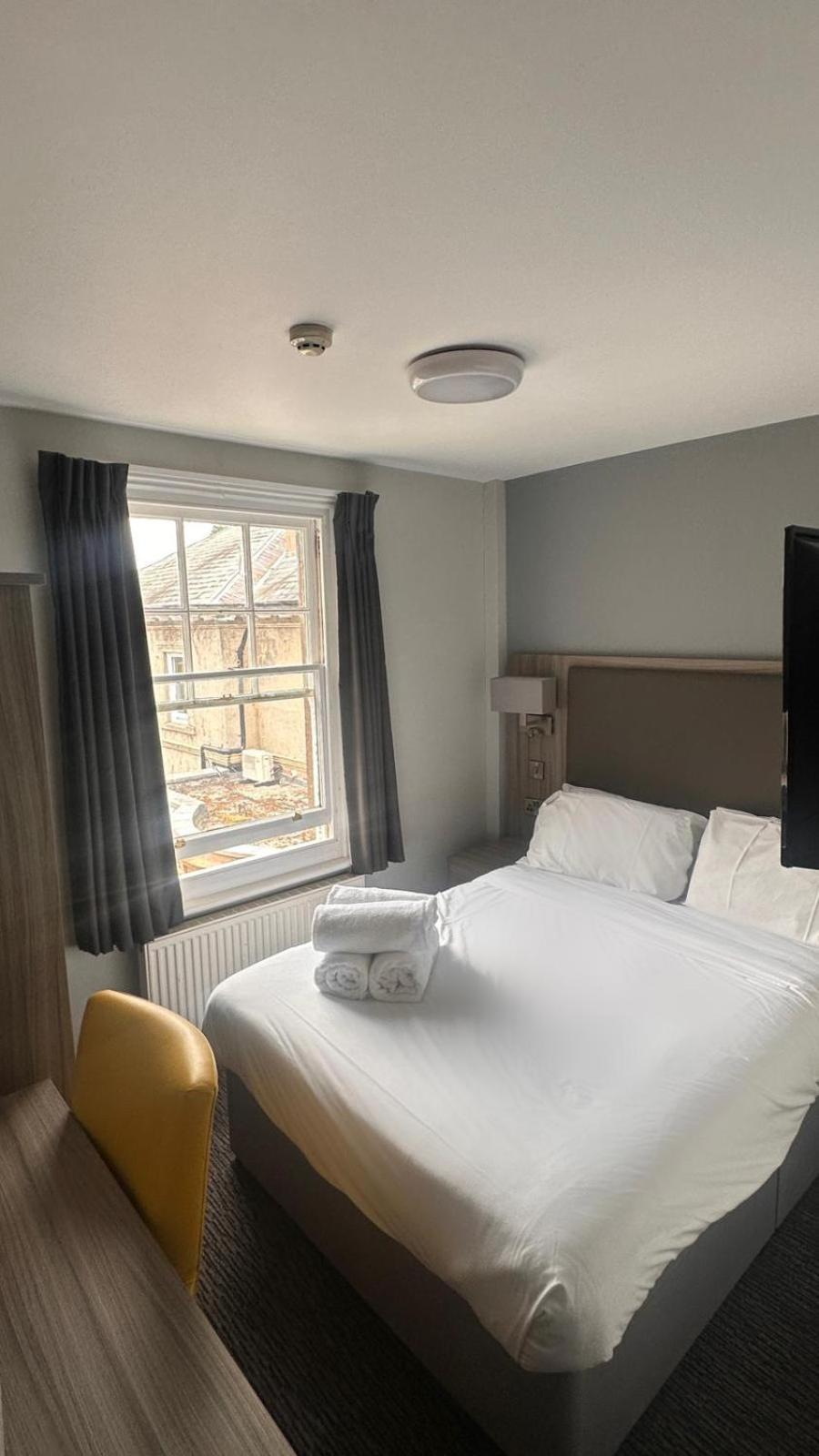 St Andrews Town Hotel Droitwich Buitenkant foto