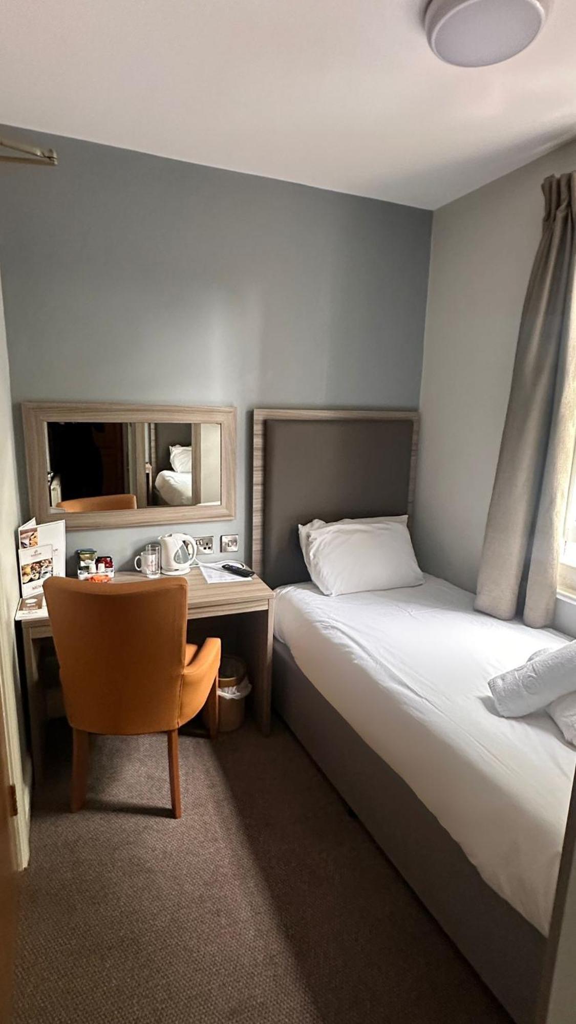 St Andrews Town Hotel Droitwich Buitenkant foto