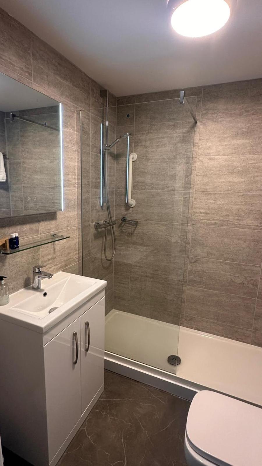 St Andrews Town Hotel Droitwich Buitenkant foto