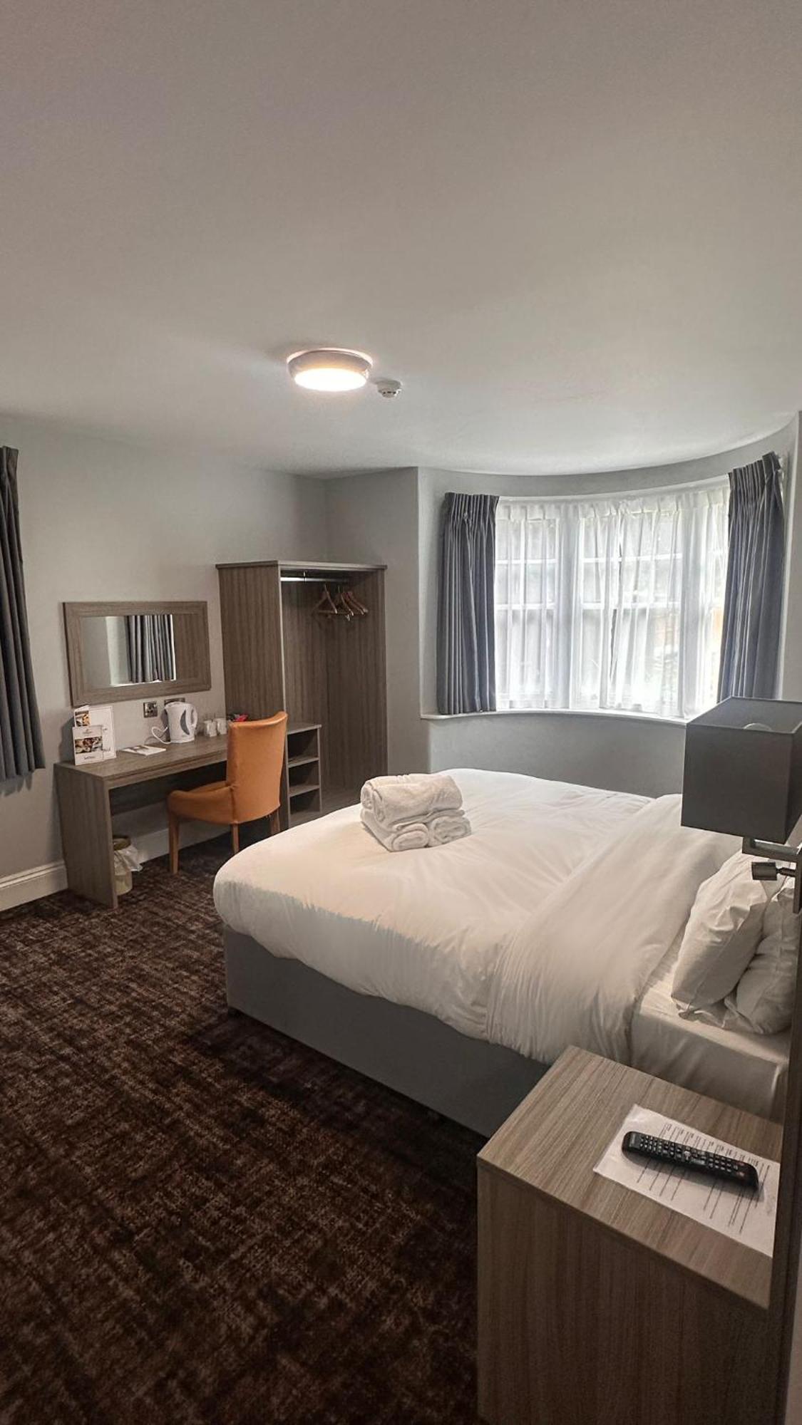 St Andrews Town Hotel Droitwich Buitenkant foto